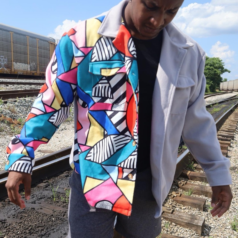 Colorful Geometric Patterned Jacket - Picture 4 of 7